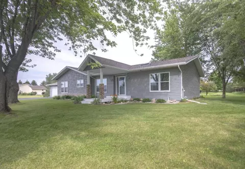 9526 S Washington Ave, Marshfield, WI 54449