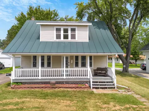 715 W Blodgett St, Marshfield, WI 54449