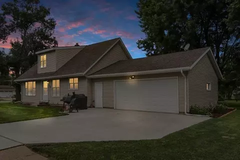 308 W Main St, Spencer, WI 54479
