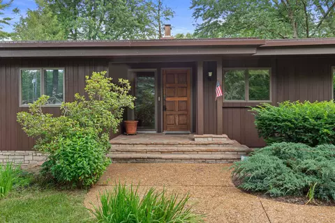 402 Linwood Ave, Stevens Point, WI 54481