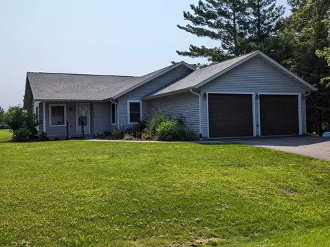 813 N Columbus Ave, Marshfield, WI 54449