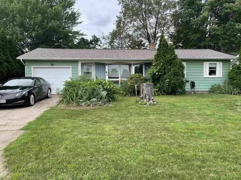 437 Spruce St, Wisconsin Rapids, WI 54494