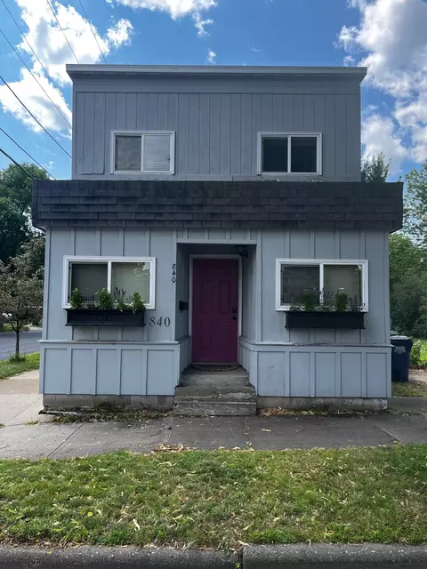 840 S 8th Ave, Wausau, WI 54401
