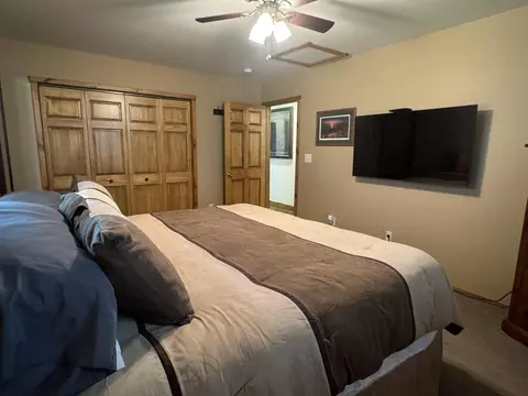 Bedroom - 10386 Forest Rd, Tomahawk, WI 54487 photo 3 of 4