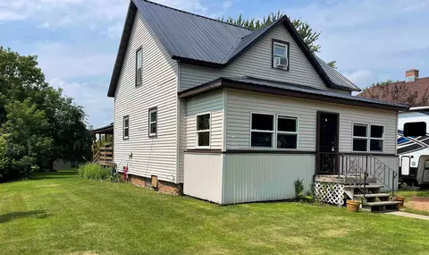 221 S Third St, Colby, WI 54421