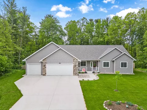 4401 Heritage Dr, Stevens Point, WI 54481