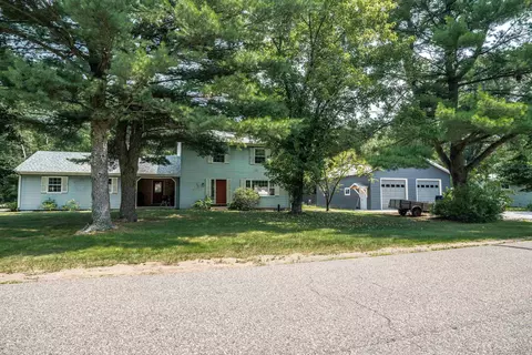 3331 Springwood Ct, Wisconsin Rapids, WI 54494