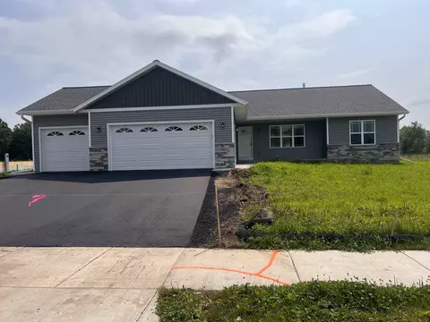 8409 Hinner Springs Dr, Weston, WI 54476