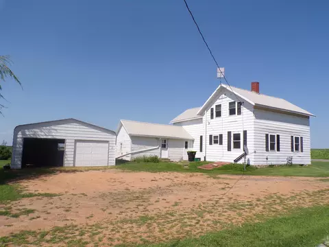 n8711 Wisconsin 73, Greenwood, WI 54437