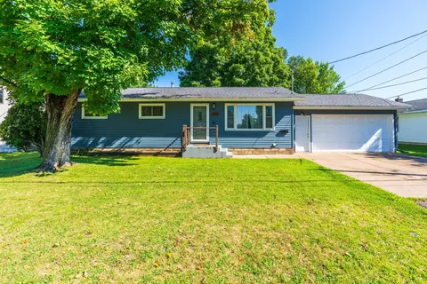 1406 W Rosecrans St, Wausau, WI 54401