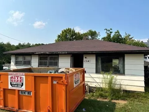 1214 E Wausau Ave, Wausau, WI 54403