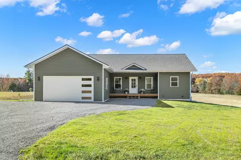 6568 Pleasant Dr, Amherst, WI 54406