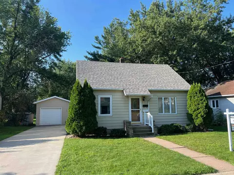 1012 Park St, Marshfield, WI 54449