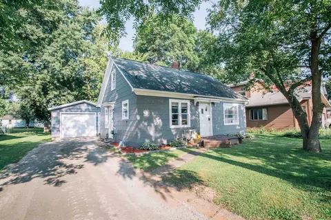117 N West St, Loyal, WI 54446