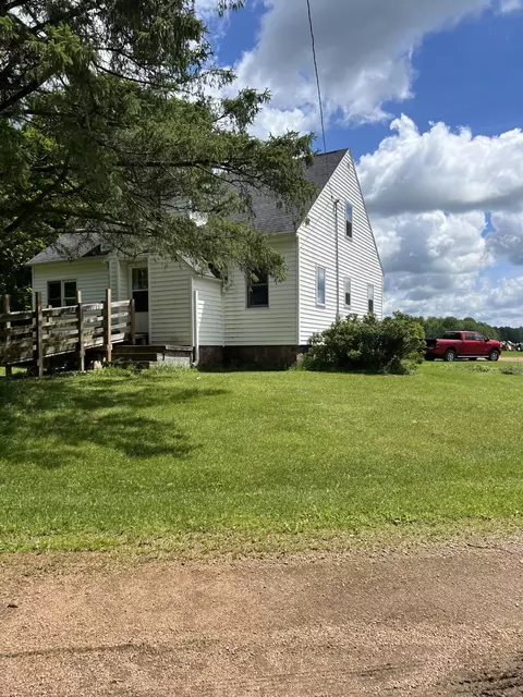 238109 Howling Pines Ln, Aniwa, WI 54408