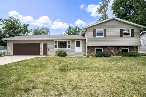 630 S 20th Ave, Wisconsin Rapids, WI 54495