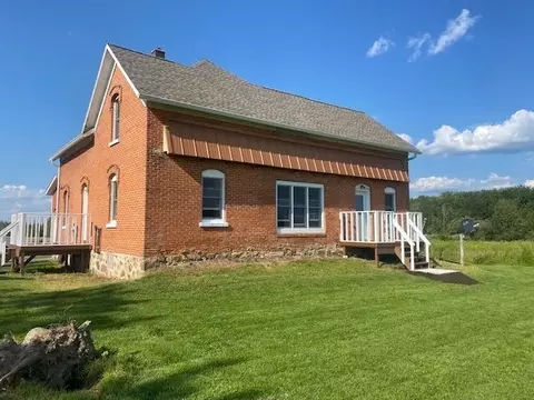 143592 Rainbow Dr, Merrill, WI 54452