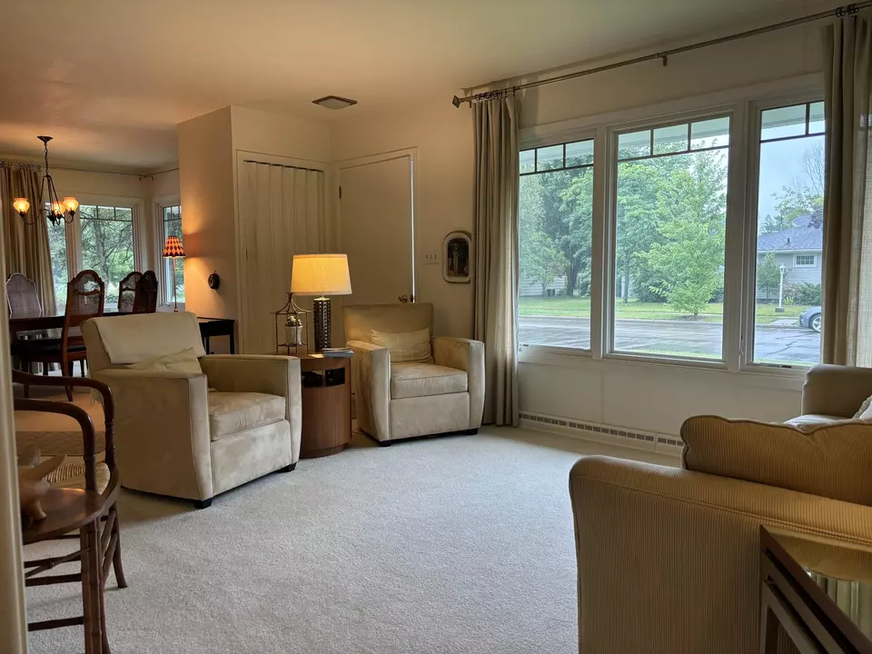 Living - 1011 10th St, Mosinee, WI 54455 photo 2 of 6