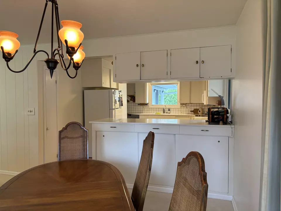 Dining - 1011 10th St, Mosinee, WI 54455 photo 2 of 3