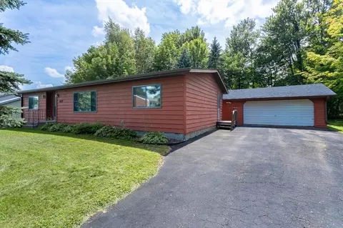 107 W Linden St, Abbotsford, WI 54405