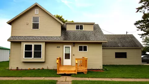 400 2nd St, Marathon, WI 54448