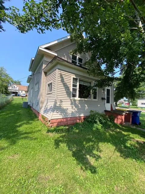 1708 River St, Merrill, WI 54452