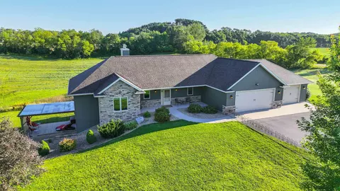 7388 Overhill Ln, Custer, WI 54423