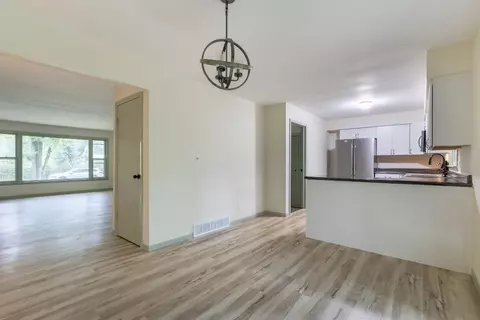 Living - 908 River St, Schofield, WI 54476 photo 4 of 5