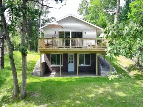 1019 Squire Ct, Nekoosa, WI 54457