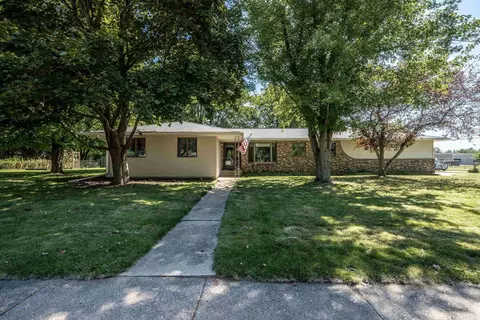 425 Maple St, Nekoosa, WI 54457