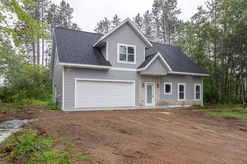 2275 Meadowood Dr, Kronenwetter, WI 54455
