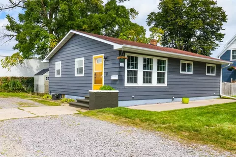 804 S Maple Ave, Marshfield, WI 54449