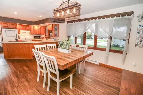 2001 S Cedar Ave, Marshfield, WI 54449 photo 8