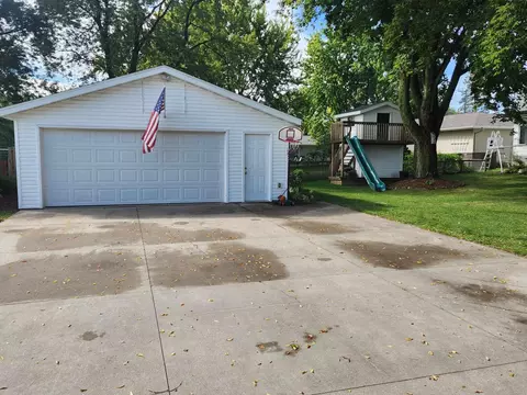 2001 S Cedar Ave, Marshfield, WI 54449 photo 7