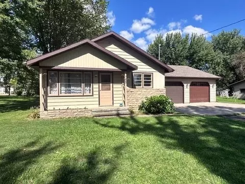 220 2nd St, Milladore, WI 54454