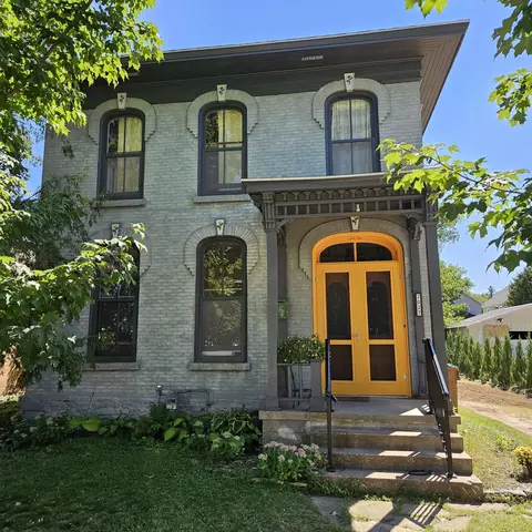 2027 Lincoln Ave, Stevens Point, WI 54481
