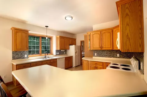 Kitchen - 176471 State Highway 52, Aniwa, WI 54408 photo 2 of 4