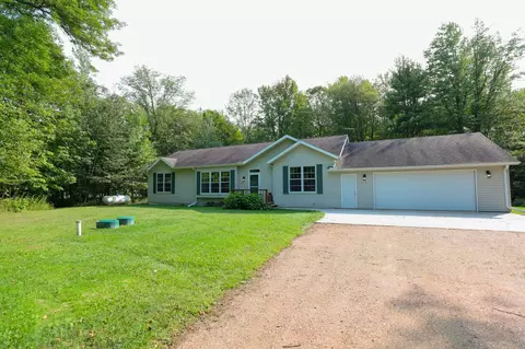 Exterior - 176471 State Highway 52, Aniwa, WI 54408 photo 2 of 9