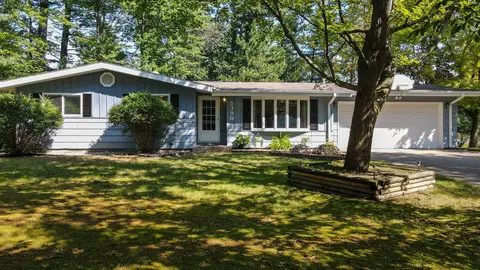 5190 Ranchland Cir, Stevens Point, WI 54481