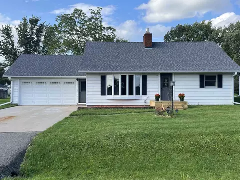 1109 E 15th St, Marshfield, WI 54449