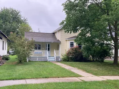 702 S Vine Ave, Marshfield, WI 54449