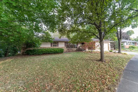 1250 Sunset Dr, Wausau, WI 54401