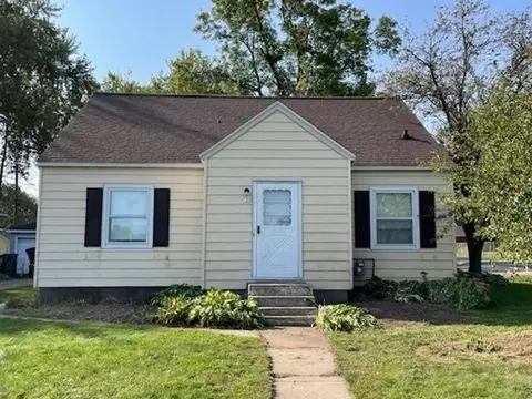 700 S Palmetto Ave, Marshfield, WI 54449