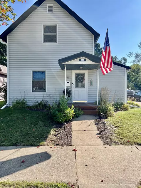 707 N Prospect St, Merrill, WI 54452