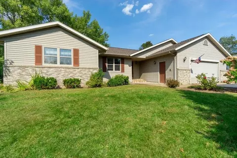 3002 Crosstrail Ln, Weston, WI 54476