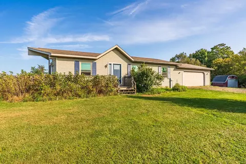2156 Stanleys Ln, Junction City, WI 54443