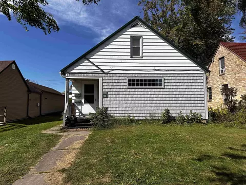 908 S Central Ave, Marshfield, WI 54449