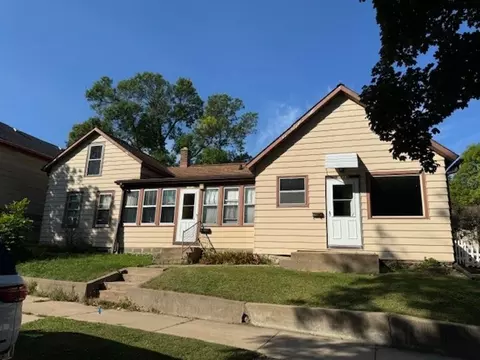 120 N 6th Ave, Wausau, WI 54401