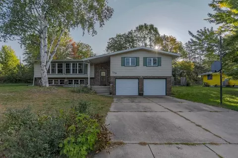 709 N 14th St, Wausau, WI 54403
