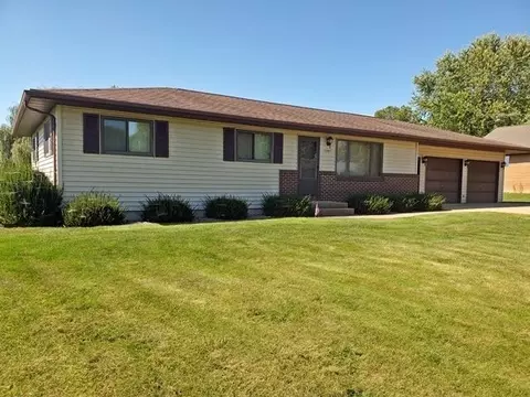 10661 Apache Ave, Auburndale, WI 54412